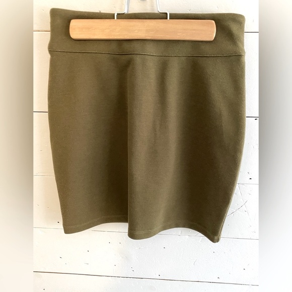 Mini skirt - Silence and Noise - Picture 1 of 5